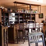 Otel Butjadinger Hof 2*