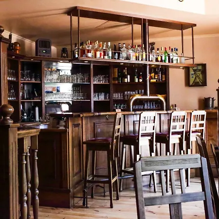 Ξενοδοχείο Butjadinger Hof 2*