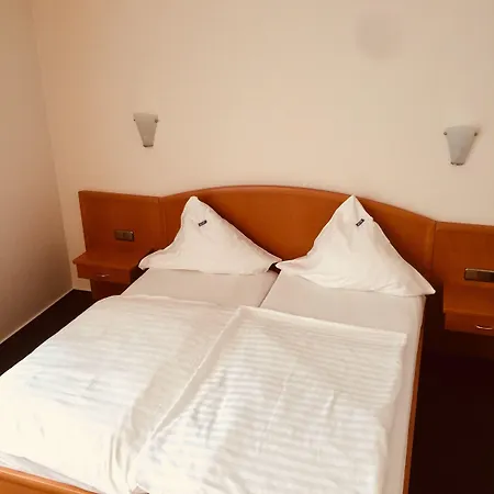 Butjadinger Hof 2*