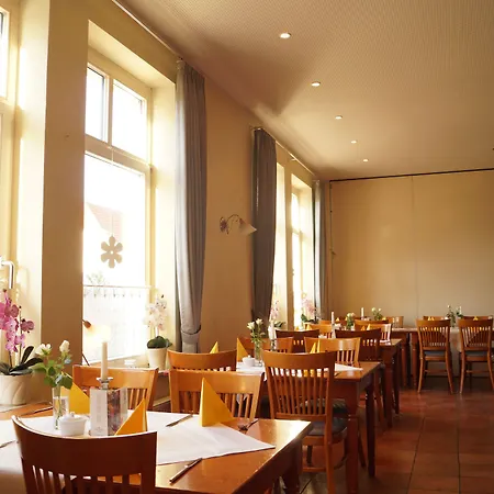 Ξενοδοχείο Butjadinger Hof 2*