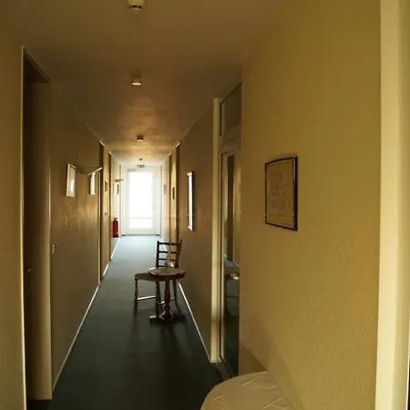 Butjadinger Hof 2* 布尔哈沃