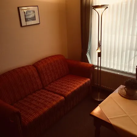 Butjadinger Hof 2* 布尔哈沃